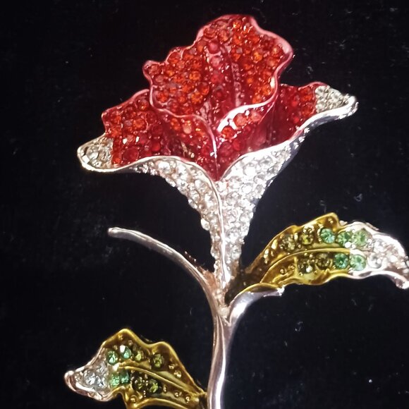 Red Rhinestone Flower Brooch - Picture 2 of 5